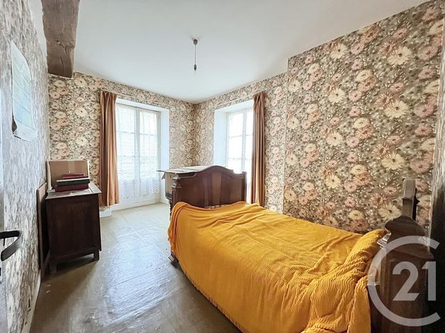 Maison à vendre - 8 pièces - 143,05 m2 - St Sauveur - 86 - POITOU-CHARENTES