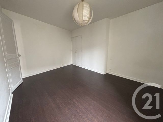 Appartement T2 à vendre - 2 pièces - 55,99 m2 - Chatellerault - 86 - POITOU-CHARENTES