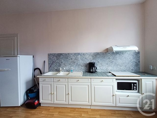 Appartement T2 à louer - 2 pièces - 56,80 m2 - Chatellerault - 86 - POITOU-CHARENTES