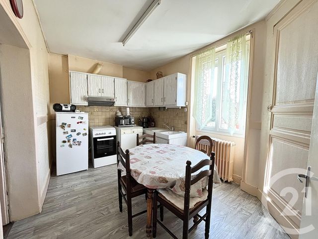 Maison à vendre - 8 pièces - 200,61 m2 - Chatellerault - 86 - POITOU-CHARENTES