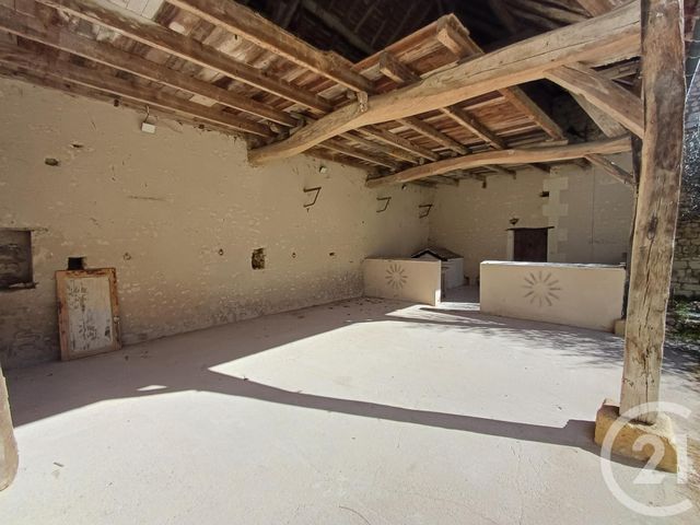 Maison &agrave; louer - 4 pi&egrave;ces - 106,82 m2 - Dange St Romain - 86 - POITOU-CHARENTES