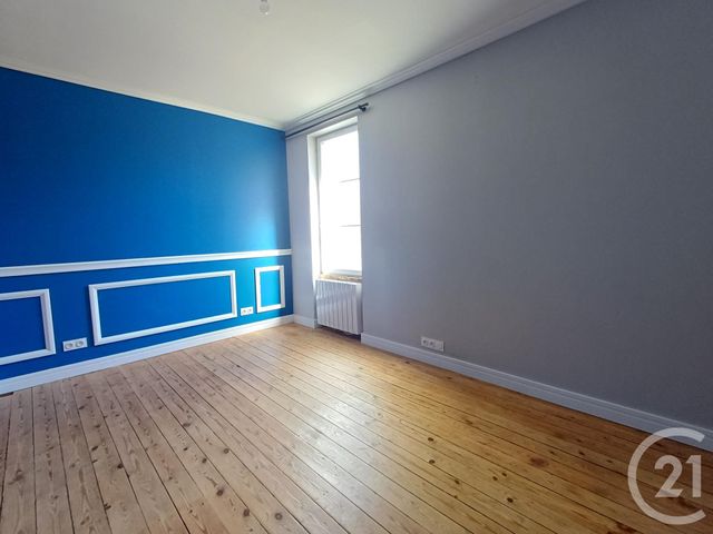 Maison &agrave; louer - 4 pi&egrave;ces - 106,82 m2 - Dange St Romain - 86 - POITOU-CHARENTES