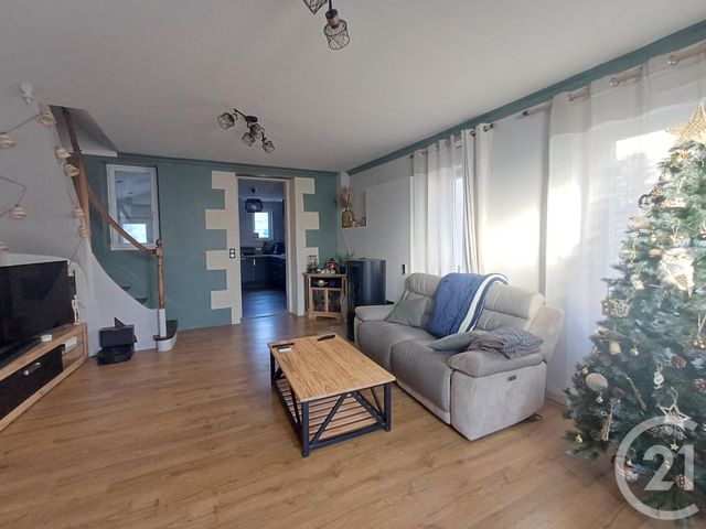 Maison &agrave; louer - 4 pi&egrave;ces - 106,82 m2 - Dange St Romain - 86 - POITOU-CHARENTES