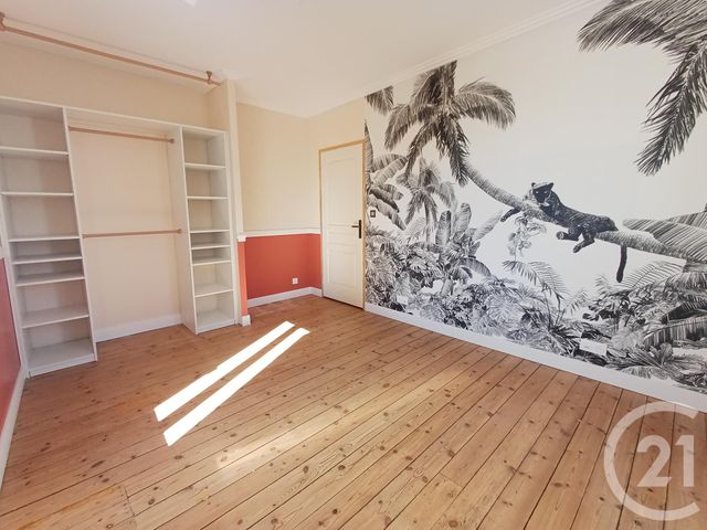 Maison &agrave; louer - 4 pi&egrave;ces - 106,82 m2 - Dange St Romain - 86 - POITOU-CHARENTES