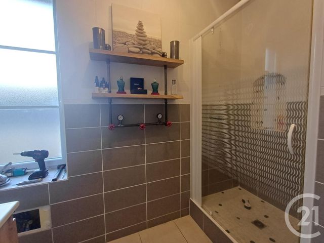 Maison &agrave; louer - 4 pi&egrave;ces - 106,82 m2 - Dange St Romain - 86 - POITOU-CHARENTES