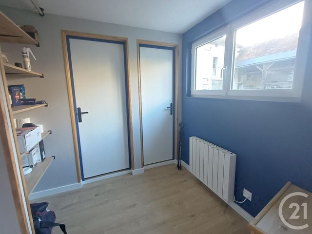 Maison &agrave; louer - 4 pi&egrave;ces - 106,82 m2 - Dange St Romain - 86 - POITOU-CHARENTES