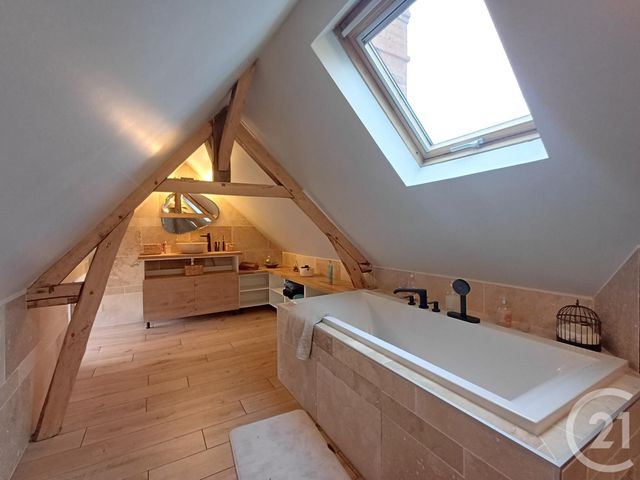 Maison &agrave; louer - 4 pi&egrave;ces - 106,82 m2 - Dange St Romain - 86 - POITOU-CHARENTES