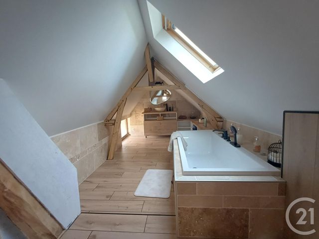 Maison &agrave; louer - 4 pi&egrave;ces - 106,82 m2 - Dange St Romain - 86 - POITOU-CHARENTES