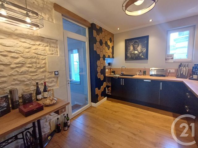 Maison &agrave; louer - 4 pi&egrave;ces - 106,82 m2 - Dange St Romain - 86 - POITOU-CHARENTES