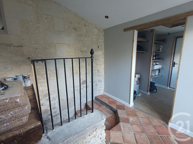 Maison &agrave; louer - 4 pi&egrave;ces - 106,82 m2 - Dange St Romain - 86 - POITOU-CHARENTES