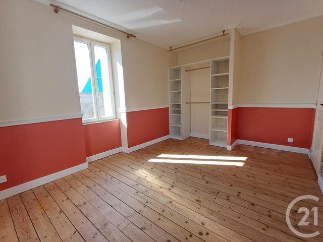 Maison &agrave; louer - 4 pi&egrave;ces - 106,82 m2 - Dange St Romain - 86 - POITOU-CHARENTES
