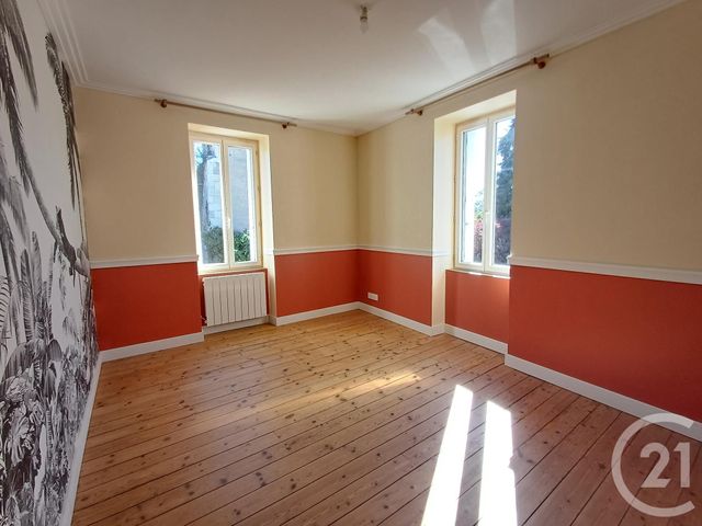 Maison &agrave; louer - 4 pi&egrave;ces - 106,82 m2 - Dange St Romain - 86 - POITOU-CHARENTES