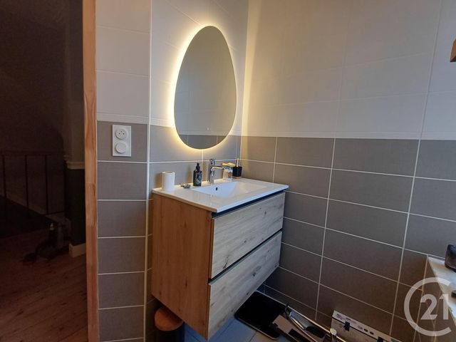 Maison &agrave; louer - 4 pi&egrave;ces - 106,82 m2 - Dange St Romain - 86 - POITOU-CHARENTES