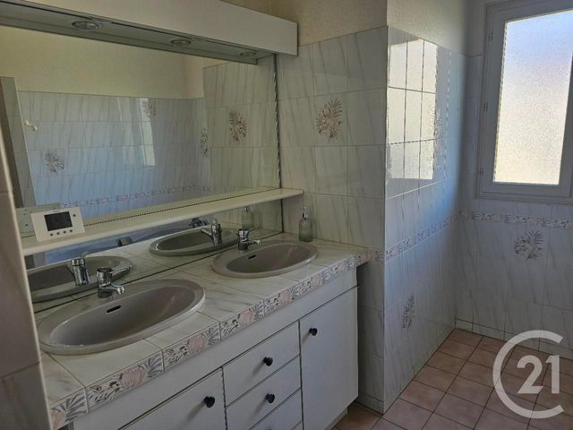 Maison &agrave; vendre - 4 pi&egrave;ces - 102,32 m2 - Chatellerault - 86 - POITOU-CHARENTES