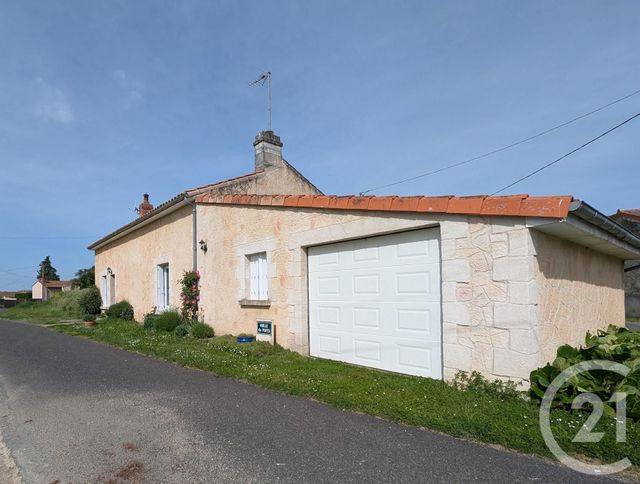 Maison à vendre - 5 pièces - 112 m2 - St Genest D Ambiere - 86 - POITOU-CHARENTES