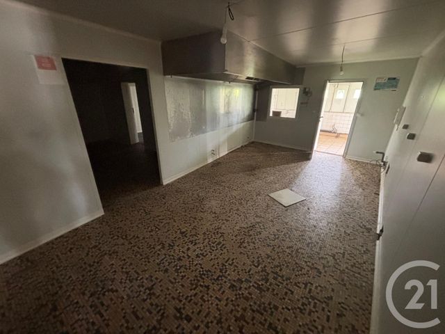 Maison à vendre - 11 pièces - 260 m2 - Ingrandes - 86 - POITOU-CHARENTES