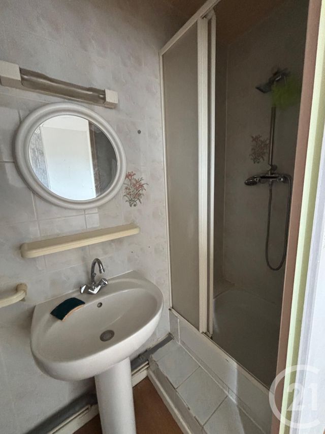 Maison à vendre - 11 pièces - 260 m2 - Ingrandes - 86 - POITOU-CHARENTES