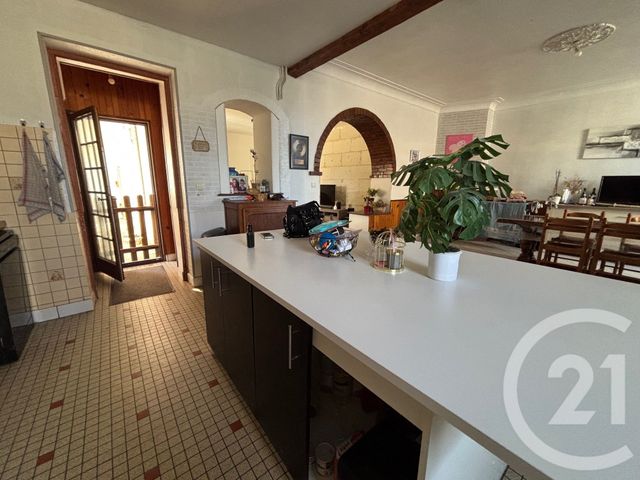 Maison à vendre - 6 pièces - 150 m2 - Scorbe Clairvaux - 86 - POITOU-CHARENTES