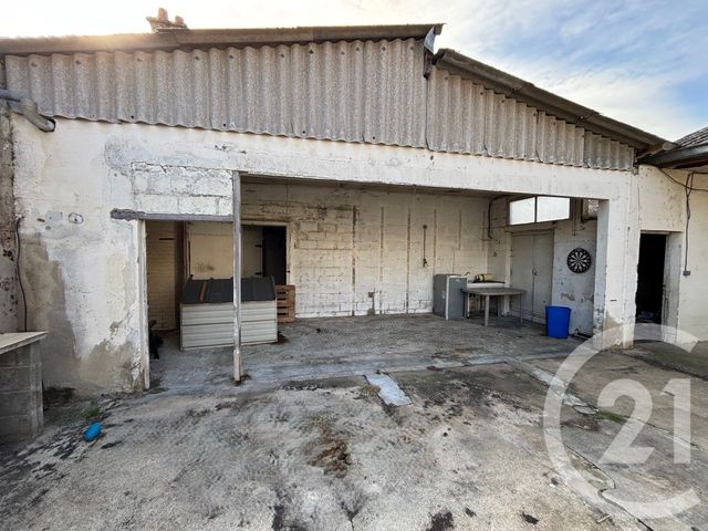 Maison à vendre - 6 pièces - 150 m2 - Scorbe Clairvaux - 86 - POITOU-CHARENTES