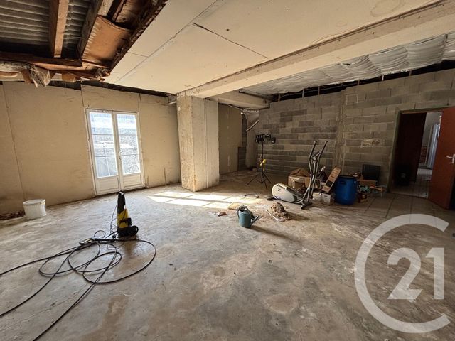 Maison à vendre - 6 pièces - 150 m2 - Scorbe Clairvaux - 86 - POITOU-CHARENTES