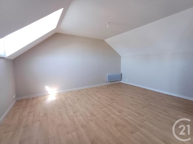 Appartement T2 à louer - 2 pièces - 65,85 m2 - Chatellerault - 86 - POITOU-CHARENTES