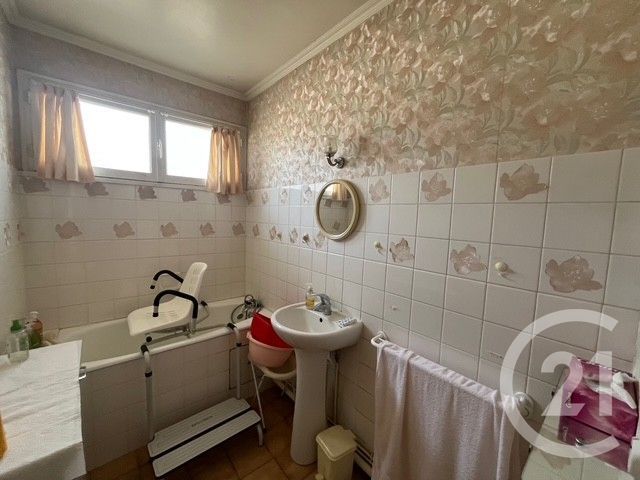 Maison &agrave; vendre - 5 pi&egrave;ces - 102,24 m2 - Chatellerault - 86 - POITOU-CHARENTES