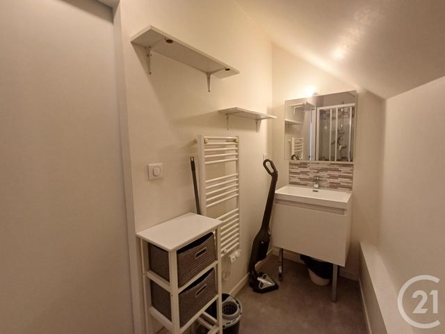 Appartement T2 à louer - 2 pièces - 31,28 m2 - Chatellerault - 86 - POITOU-CHARENTES