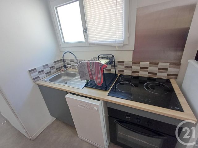 Appartement T2 à louer - 2 pièces - 31,28 m2 - Chatellerault - 86 - POITOU-CHARENTES