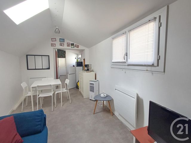 Appartement T2 à louer - 2 pièces - 31,28 m2 - Chatellerault - 86 - POITOU-CHARENTES