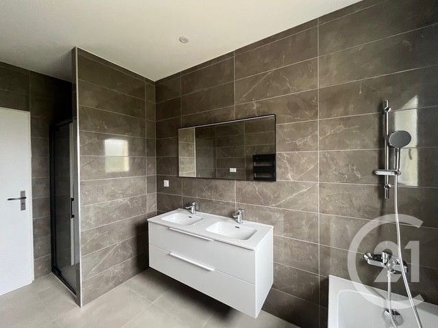 Maison à vendre - 5 pièces - 128,25 m2 - Chatellerault - 86 - POITOU-CHARENTES