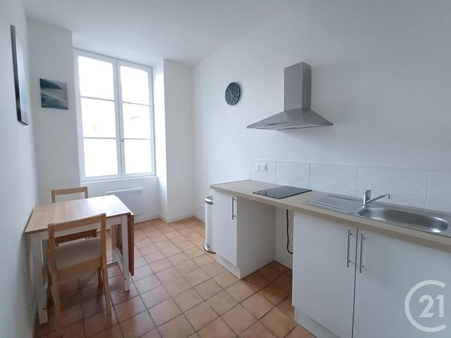 Appartement T1 à louer - 1 pièce - 24,40 m2 - Chatellerault - 86 - POITOU-CHARENTES
