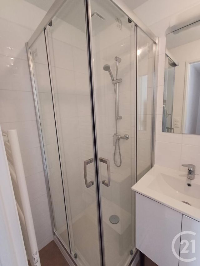 Appartement T1 à louer - 1 pièce - 24,40 m2 - Chatellerault - 86 - POITOU-CHARENTES