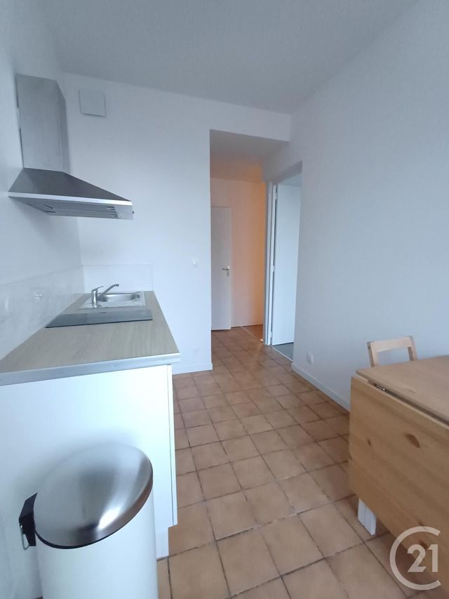 Appartement T1 à louer - 1 pièce - 24,40 m2 - Chatellerault - 86 - POITOU-CHARENTES