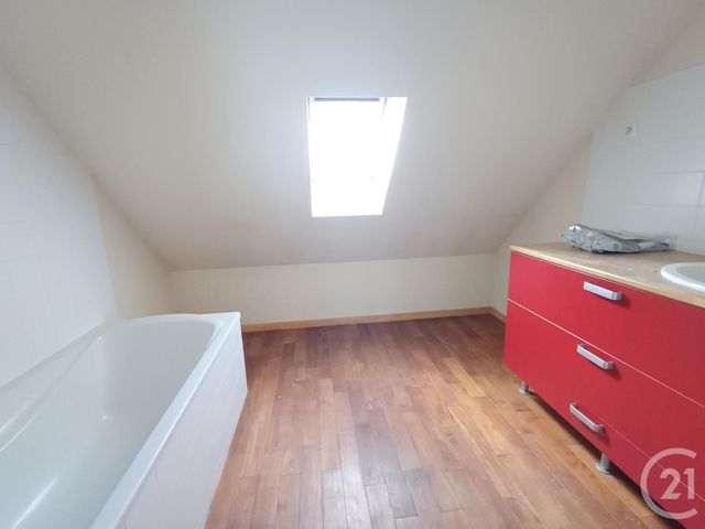 Maison &agrave; louer - 4 pi&egrave;ces - 109,66 m2 - Chatellerault - 86 - POITOU-CHARENTES