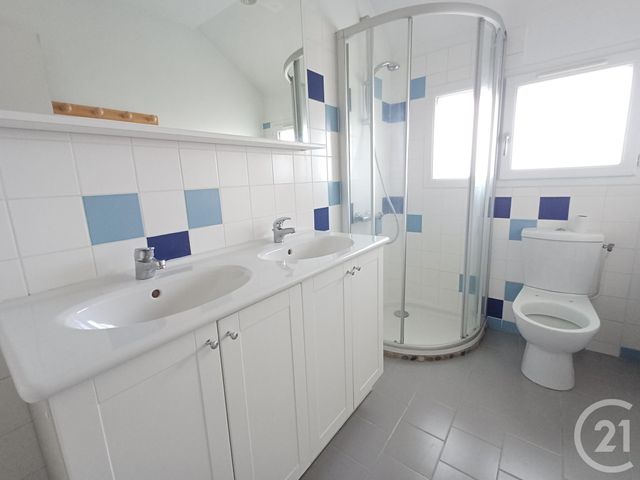 Maison &agrave; louer - 4 pi&egrave;ces - 109,66 m2 - Chatellerault - 86 - POITOU-CHARENTES