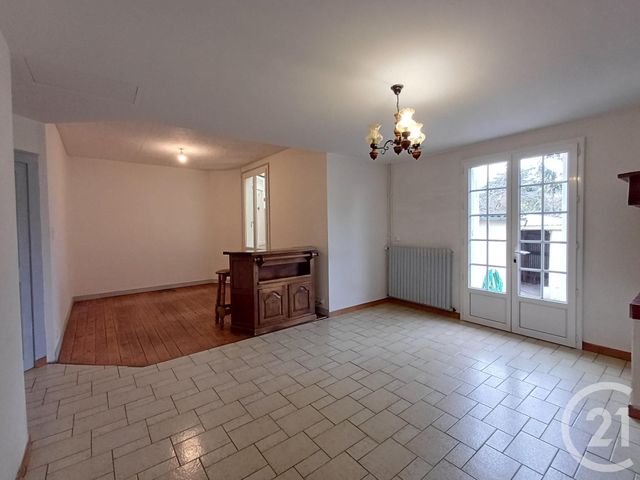 Maison &agrave; louer - 3 pi&egrave;ces - 69,84 m2 - Chatellerault - 86 - POITOU-CHARENTES