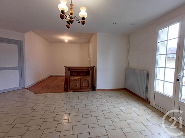 Maison &agrave; louer - 3 pi&egrave;ces - 69,84 m2 - Chatellerault - 86 - POITOU-CHARENTES