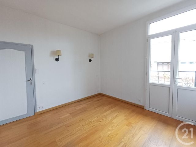 Maison &agrave; louer - 3 pi&egrave;ces - 69,84 m2 - Chatellerault - 86 - POITOU-CHARENTES