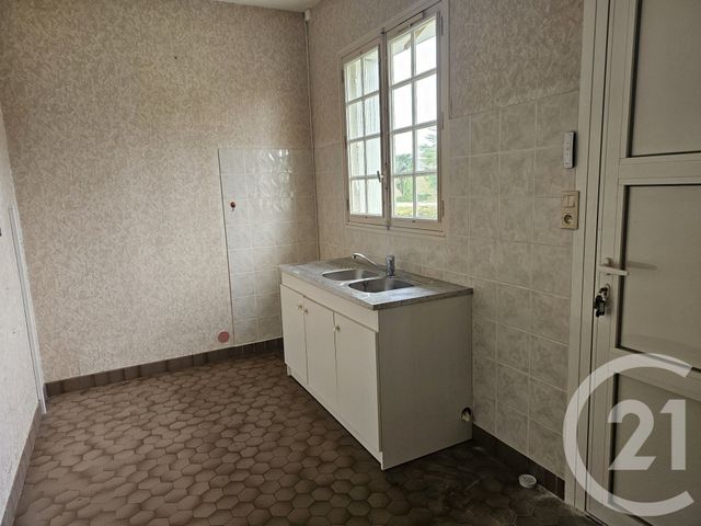 Maison &agrave; vendre - 9 pi&egrave;ces - 220,84 m2 - Chatellerault - 86 - POITOU-CHARENTES