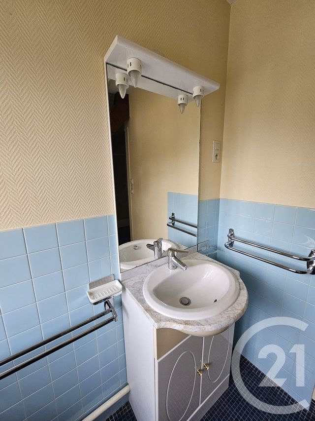 Maison &agrave; vendre - 9 pi&egrave;ces - 220,84 m2 - Chatellerault - 86 - POITOU-CHARENTES