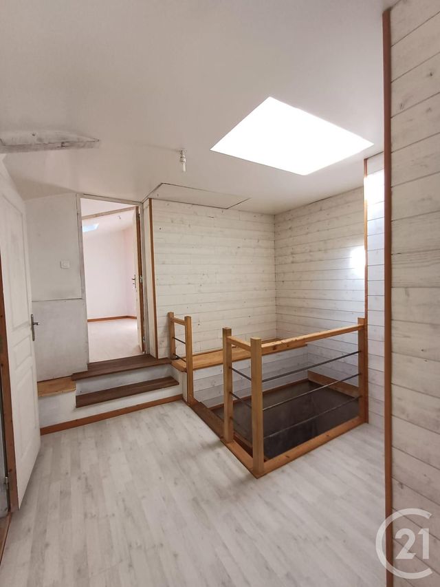 Maison à louer - 3 pièces - 83 m2 - St Julien L Ars - 86 - POITOU-CHARENTES