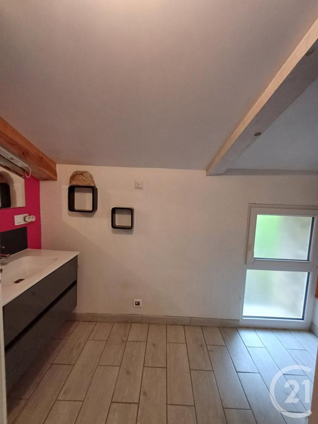 Maison à louer - 3 pièces - 83 m2 - St Julien L Ars - 86 - POITOU-CHARENTES