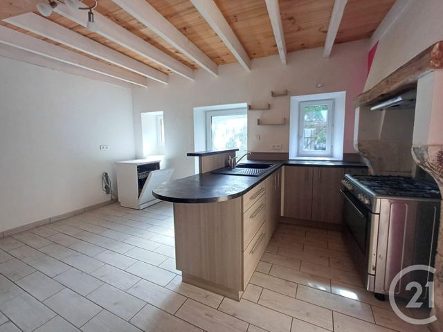 Maison à louer - 3 pièces - 83 m2 - St Julien L Ars - 86 - POITOU-CHARENTES