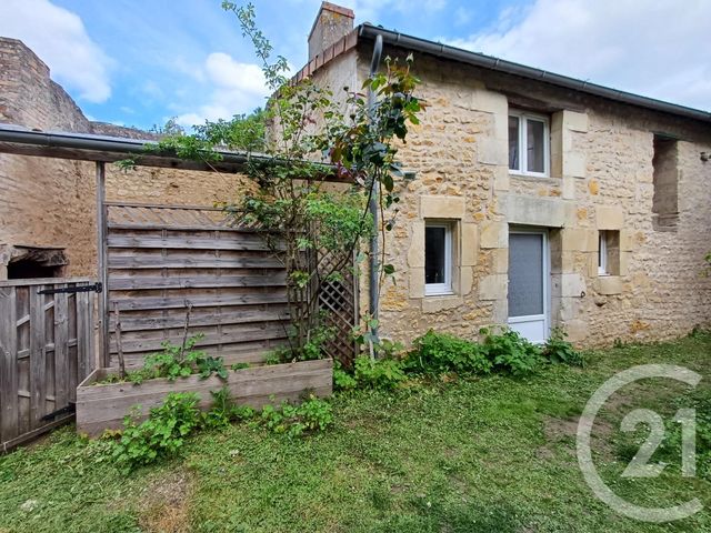 Maison à louer - 3 pièces - 83 m2 - St Julien L Ars - 86 - POITOU-CHARENTES