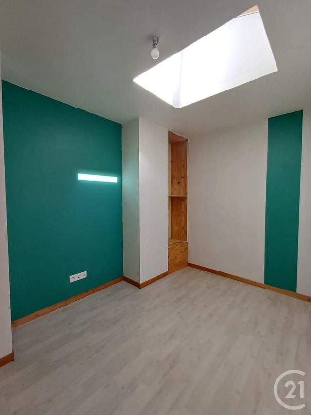 Maison à louer - 3 pièces - 83 m2 - St Julien L Ars - 86 - POITOU-CHARENTES