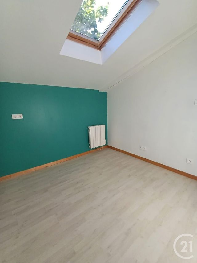 Maison à louer - 3 pièces - 83 m2 - St Julien L Ars - 86 - POITOU-CHARENTES