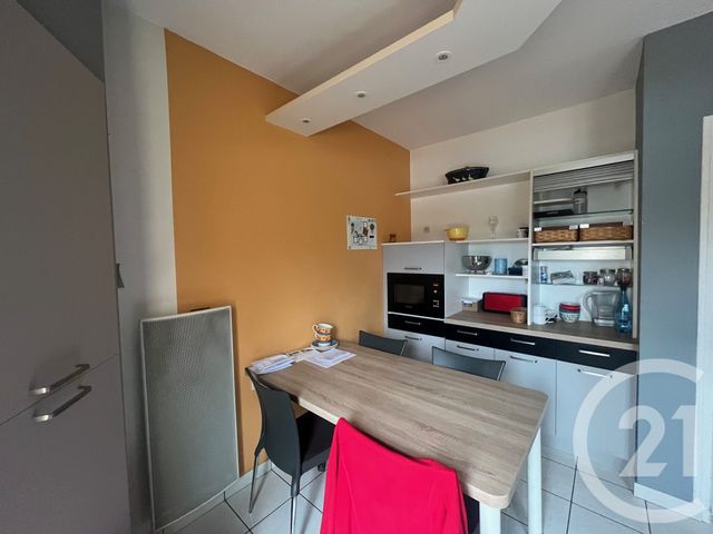 Maison &agrave; vendre - 8 pi&egrave;ces - 250 m2 - Senille St Sauveur - 86 - POITOU-CHARENTES