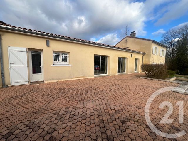 Maison &agrave; vendre - 8 pi&egrave;ces - 250 m2 - Senille St Sauveur - 86 - POITOU-CHARENTES