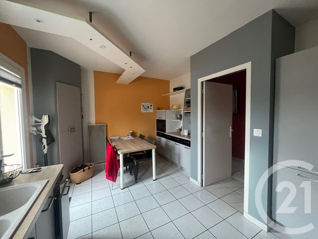 Maison &agrave; vendre - 8 pi&egrave;ces - 250 m2 - Senille St Sauveur - 86 - POITOU-CHARENTES