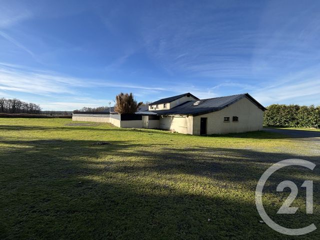 Immeuble &agrave; vendre - 385 m2 - Nalliers - 86 - POITOU-CHARENTES